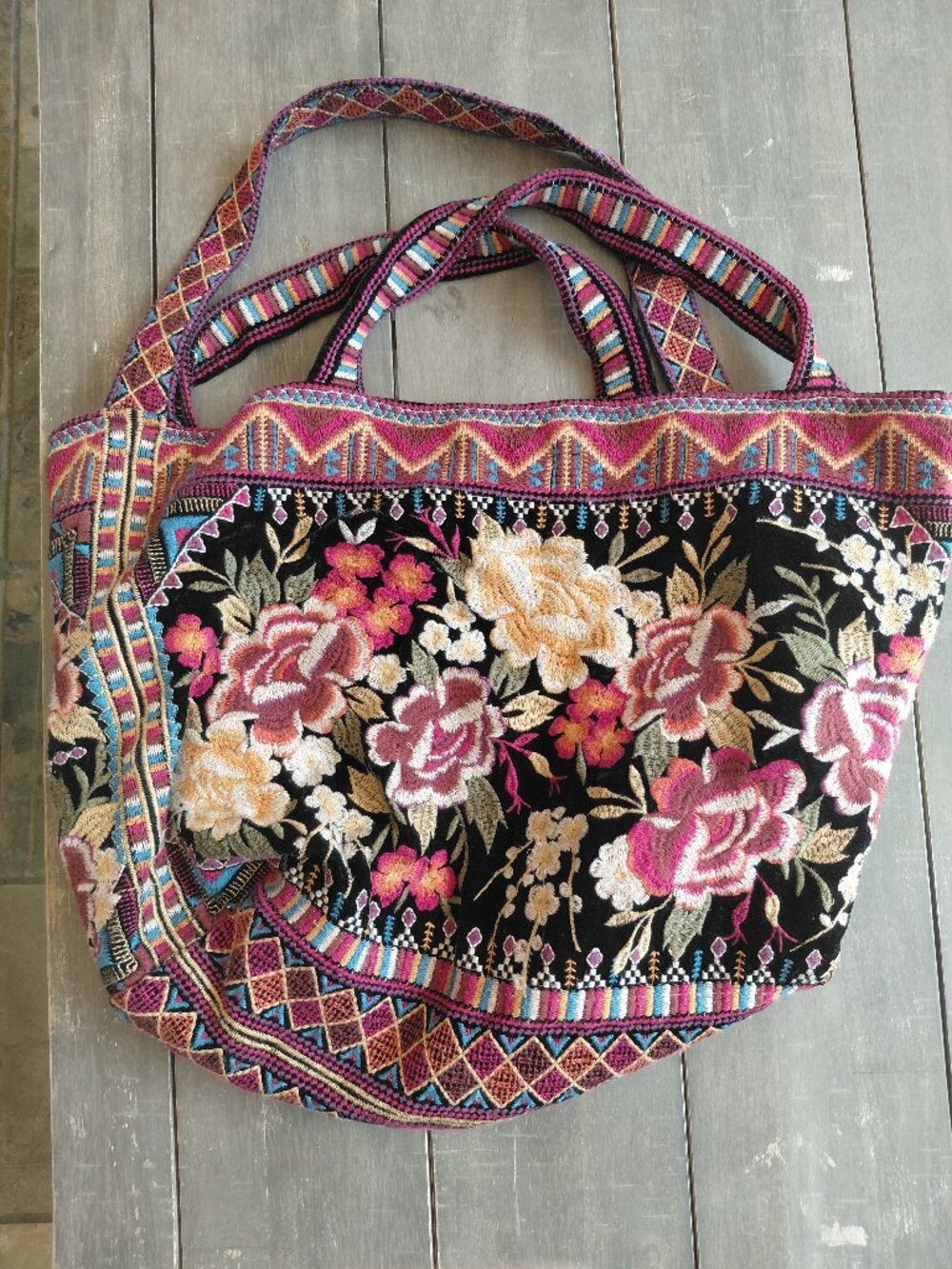 Johnny Was floral blooms tote euc
